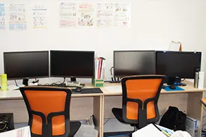 ファムロード日野南