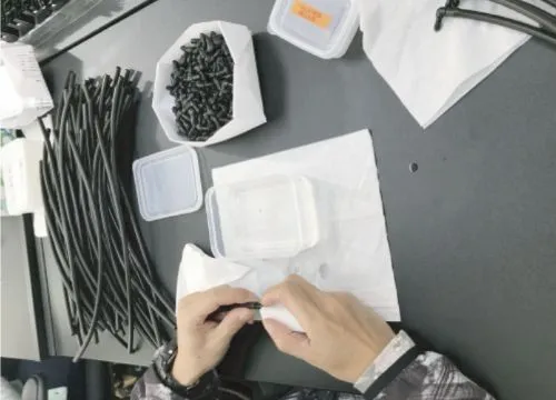 ＵＮＩＱＵＥ ＷＯＲＫＳ 助信