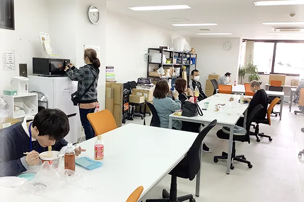 ハニービー川西