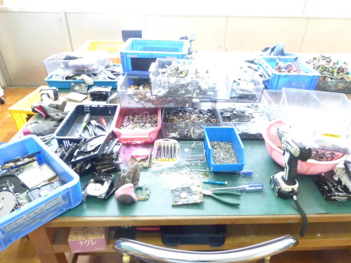 株式会社鳥海フォス