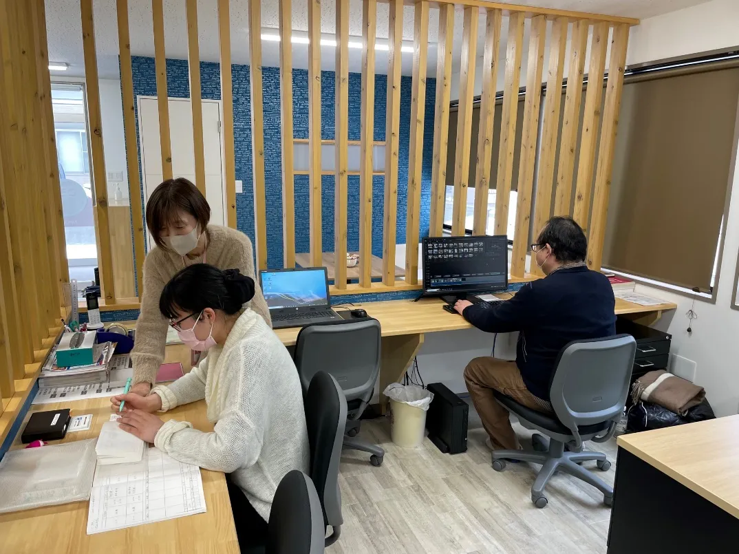 ごろりんはうす　Being